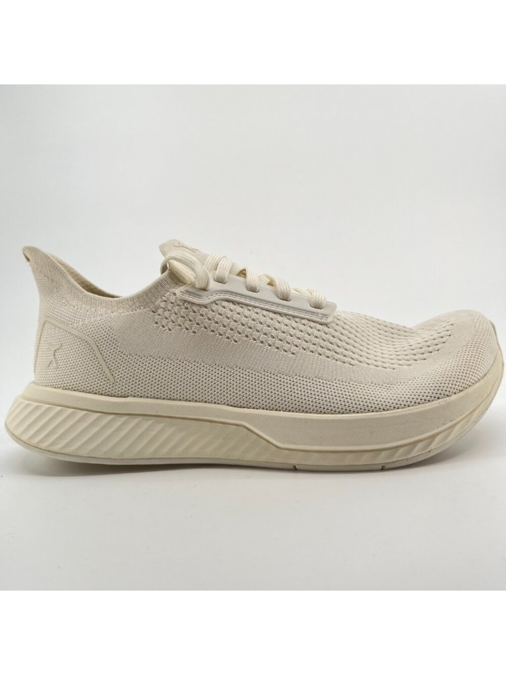 Flux Adapt Runner Horchata Womens Size 9 Mens Size 7.5 Athletic Shoes Sneakers
